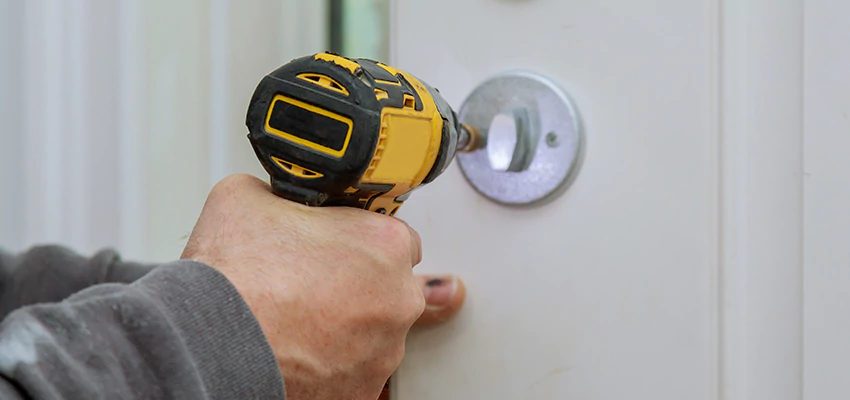 Street Locksmith For Smart Lock Repair in Hollister, CA