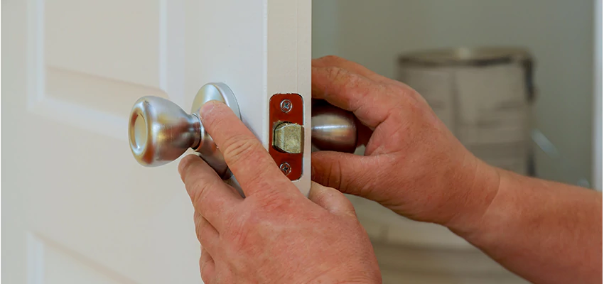 AAA Locksmiths For lock Replacement in Hollister, California